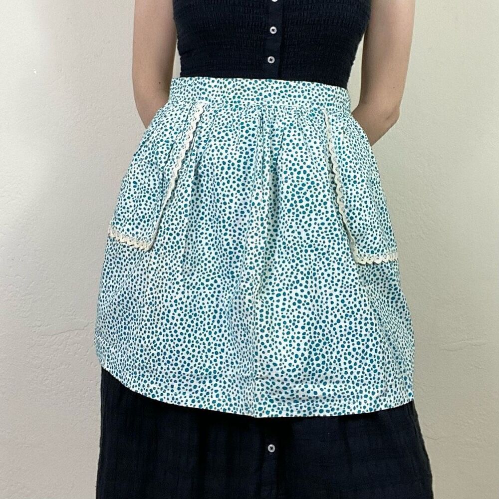 Vintage White & Teal Spotted Half Apron With Pockets Size S